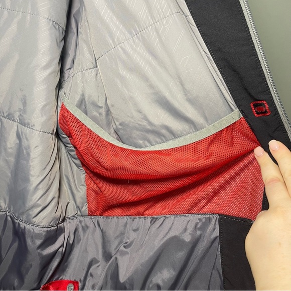 *Sold* The North Face Men's Black ski winter warm cold weather jacket XXL - Picture 8 of 13